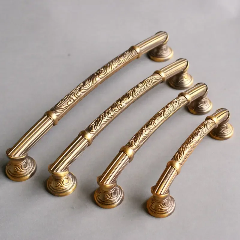 

Creative Roman Vintage European Style Retro Furniture Handle and Knob Antique Bronze Cabinet Drawer Wardrobe Door Handle