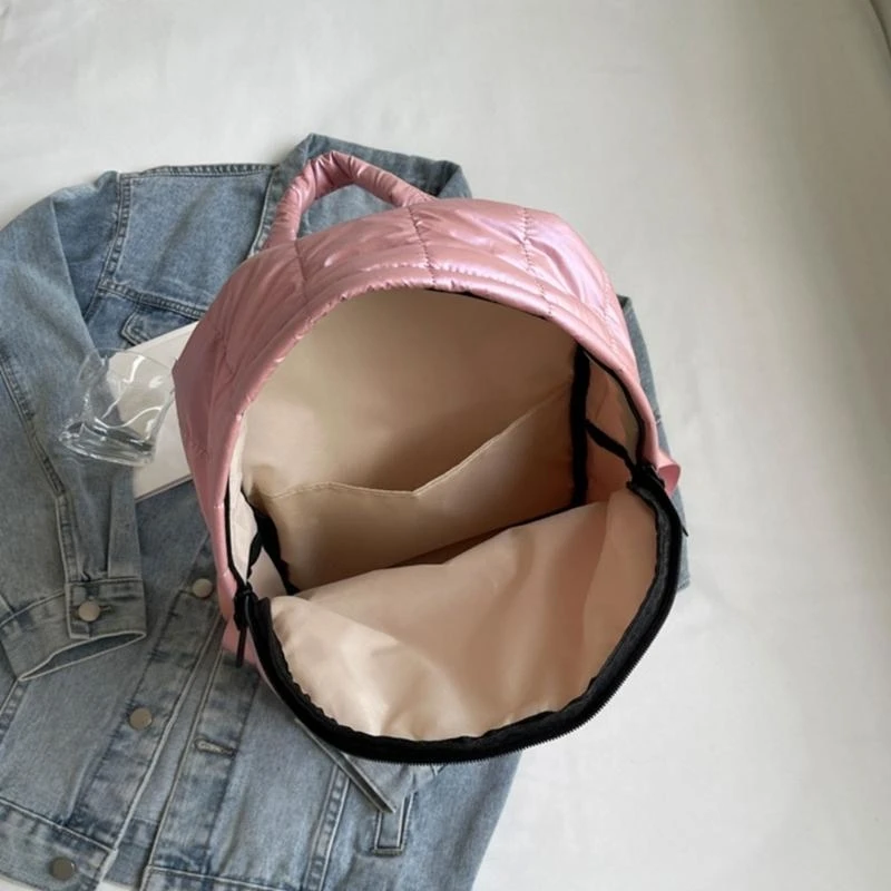 R1WE Frasnlely Shining Metallic Squilt Equilted Backpack for Womens Lightweight Travel Caper Setcast Bag مع مبطنة
