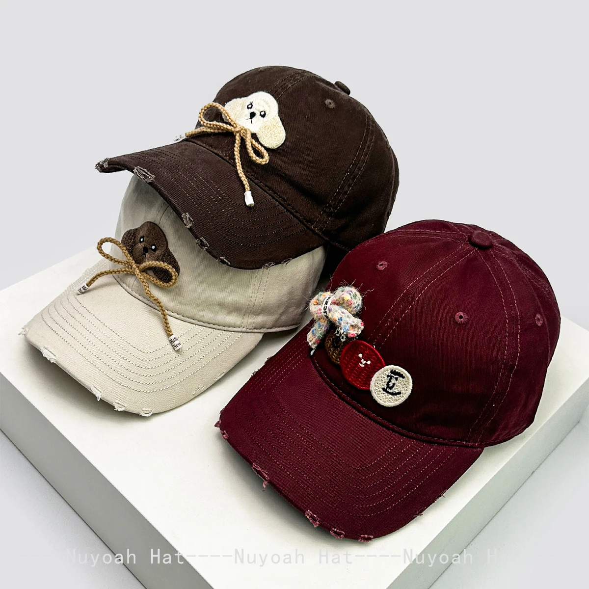 

New Cute Cartoon Bichon Expression Bow Baseball Hats Woman Fashion Sunshade PATCH Girls Versatile Street Fashion ins Peaked Caps