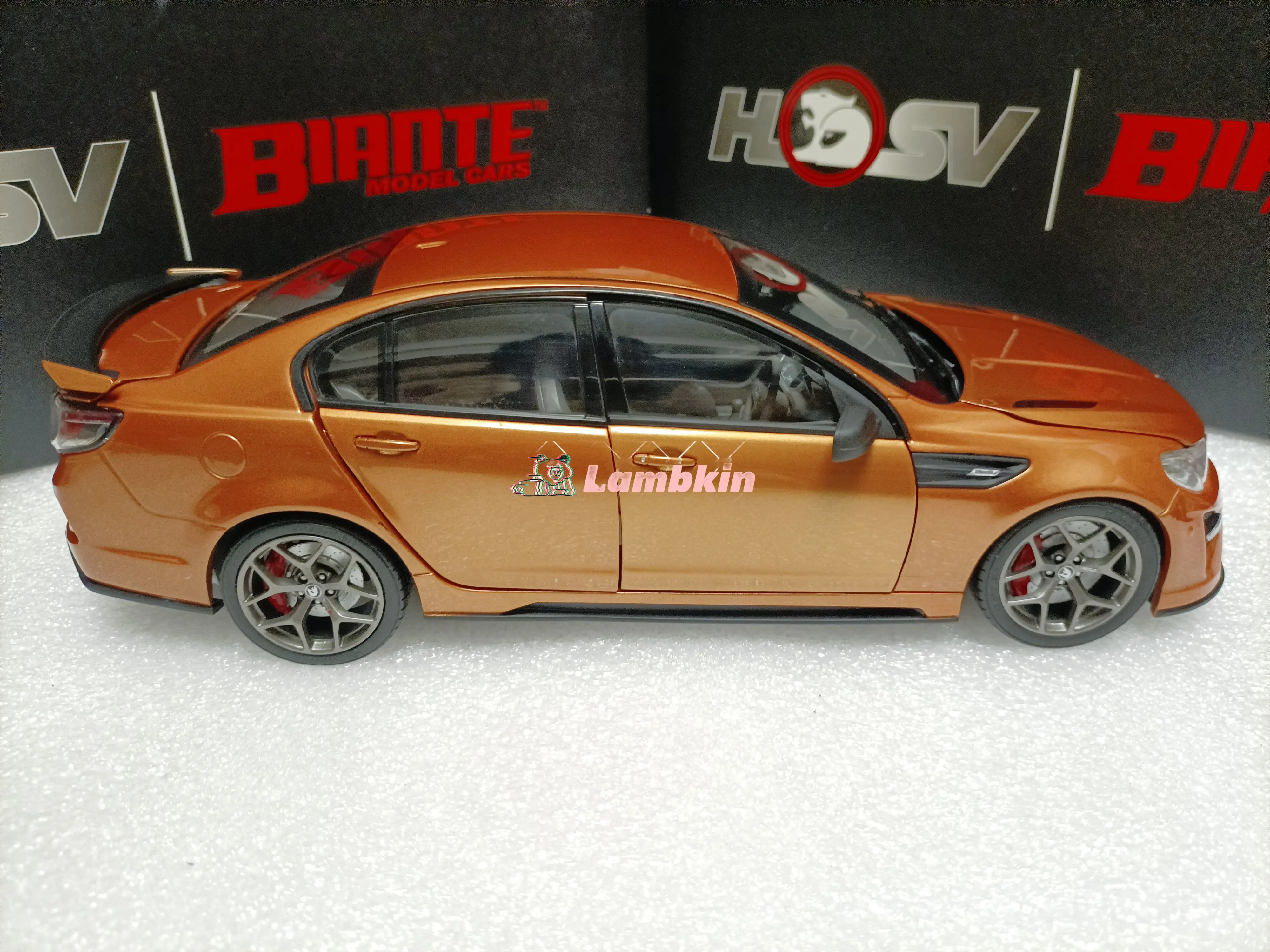 Biante 1:18 For Holden HSV GTSR HERON orange Alloy Open Door Limousine Model Collection Microfiche