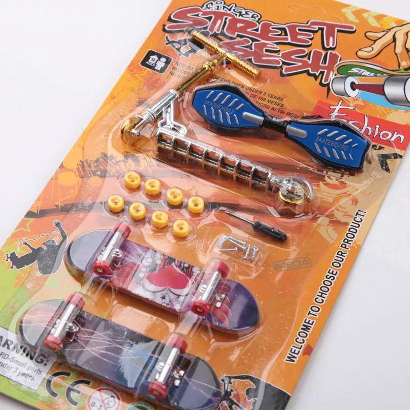 Beginners Nieuwigheid Mini Vinger Scooter Rolschaatsen Schoen Set Tool Assembly Nieuwe Unieke Vingertop 6 Jaar Oud Speelgoed model