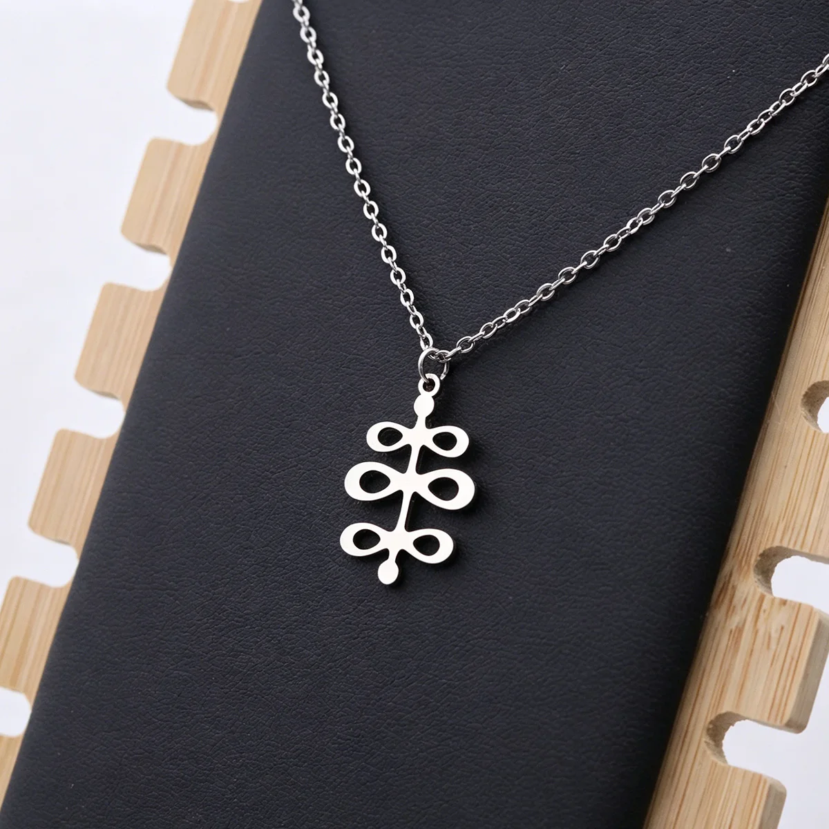 Chandler Infinity Figure Eight Shape Pendant Necklace Stainless Steel Eternal Love Jewelry For Women Party Birthday Present