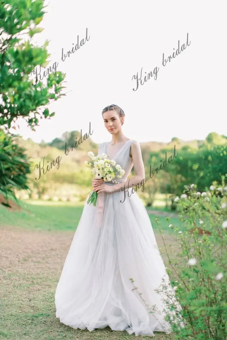 فستان سهرة مفتوح الظهر فستان زفاف بسيط من التول ثنيات ثوب زفاف بدون أكمام فساتين زفاف كاملة متجددة الهواء