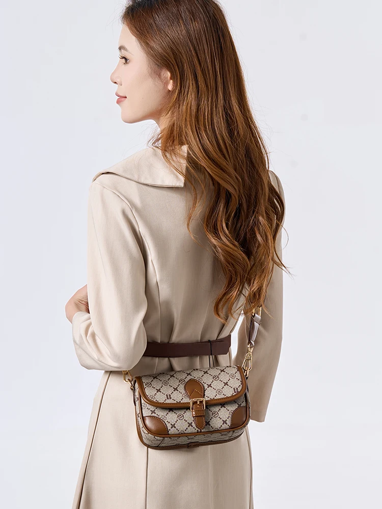 

Bani's Charm Faionable Versatile Women's Crossbody oulder Bag Small Square Bag Sli Quali Leather Handbag for Youth