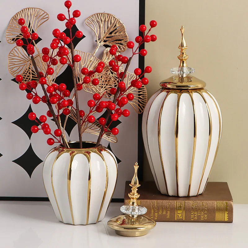 Light luxury ceramic vase craftsmanship decoration, General's altar storage jar model room decoration, Dongfeng home decoration