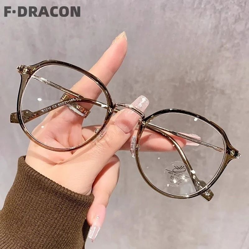 

Plastic Titanium Retro Eyeglass Frame Small Face Men's And Women's Eyeglass Frame Optical Prescription Eyeglass Frame 01319
