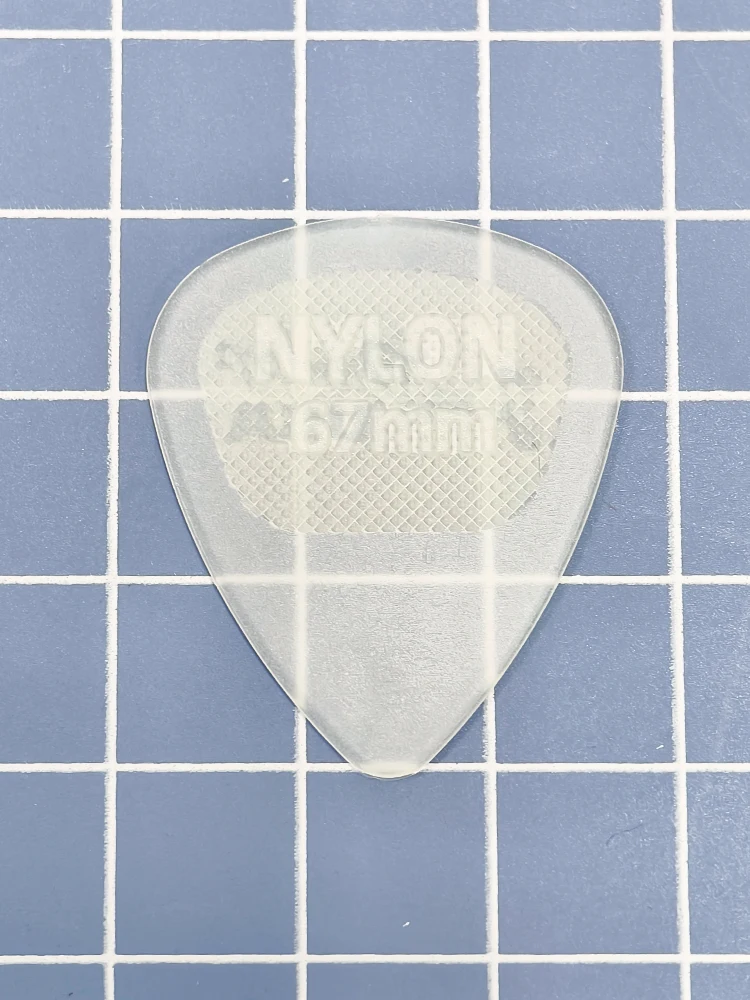 Dunlop Nylon Glow Standard Guitar Picks 446R 0.53/0.67/0.80/0.94/1.07/1.14 mm Glow-In-The-Dark Warm Flexible Pick