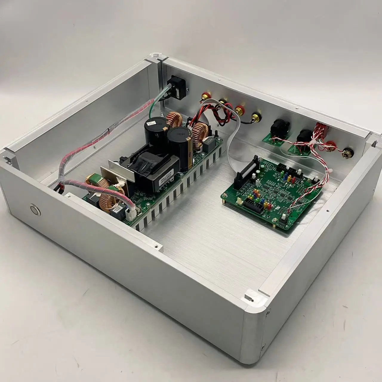 L-PRO HiFi amplifier balanced input and RCA input 1200w D-class audio amplifier