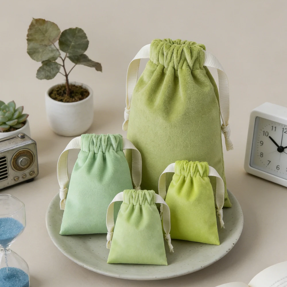 

100Pcs Velvet Drawstring Bags Jewelry Packaging Pouches Small Necklace Bracelet Earrings Headphones Watch Candy Organizer Bag