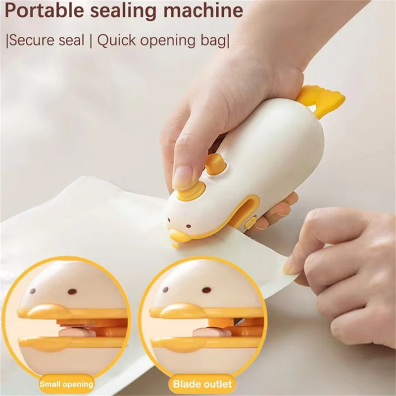 Mini Bag Sealer Cartoon 2 In 1 Bag Sealing And Cutter Machine For Food Packaging USB Recharge Food Sealer Clip With Magnetic