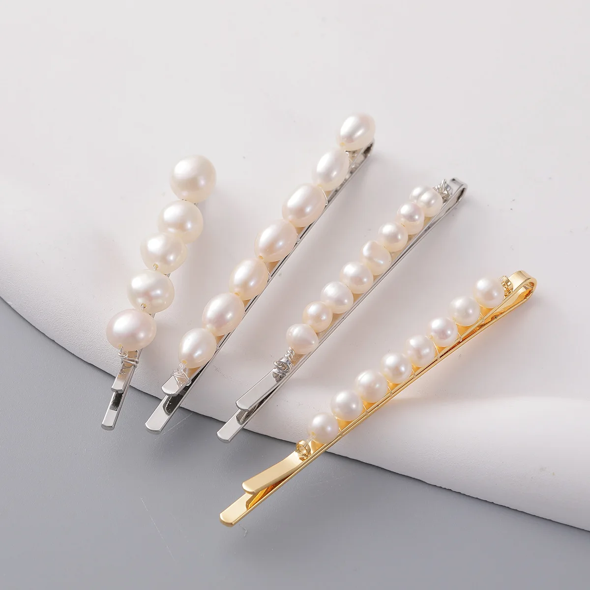 SLBRIDAL Trendige Funkelnde Blumen-Süßwasserperlen Mädchen Haarspangen Barrettes Damen CZ Bobby Pins Haarklammern Haaraccessoires – Detail 1
