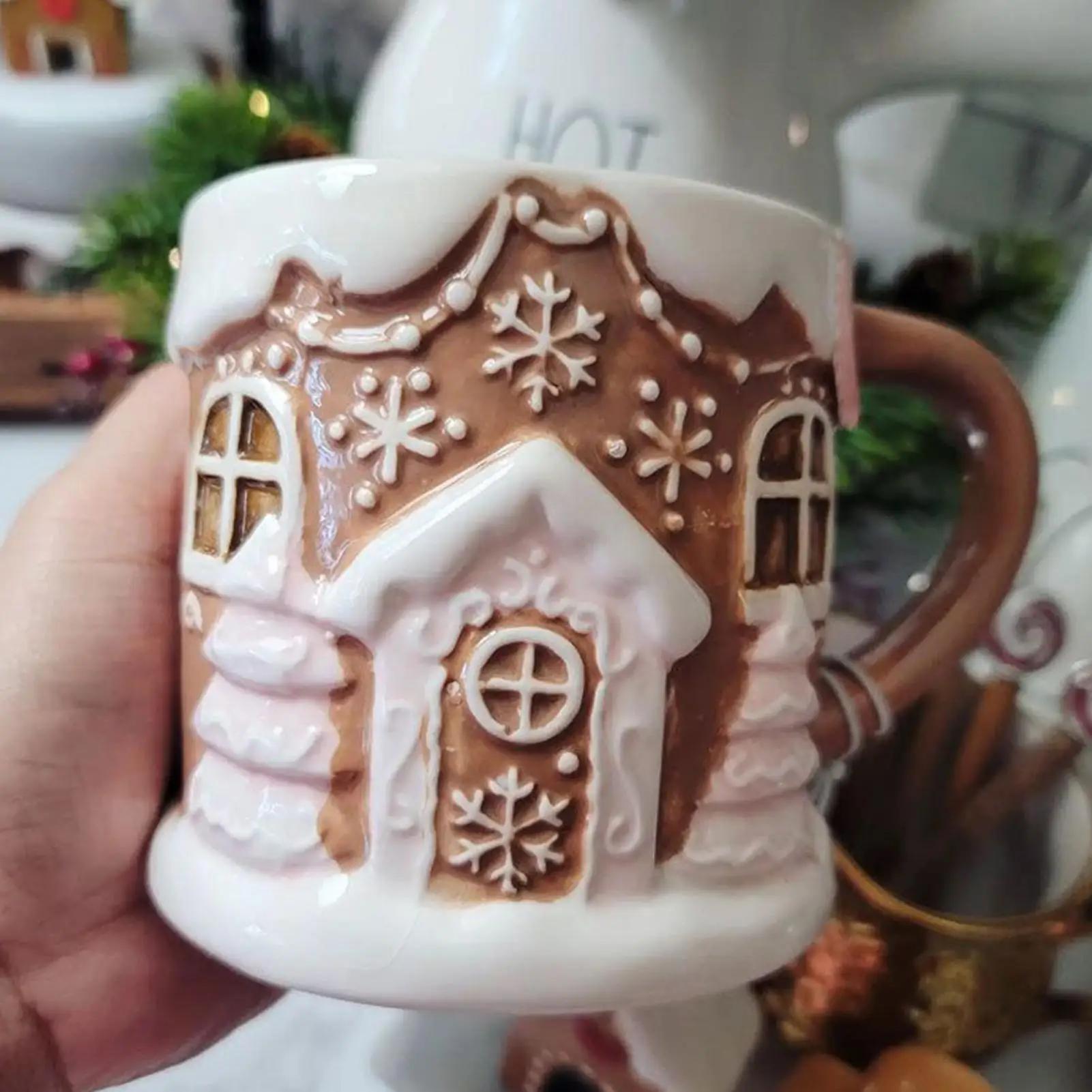 Gingerbread House Mug Resin Christmas Drinking Conatiner With LED Light DIY Christmas Party Decoration Beverage Mug Gift