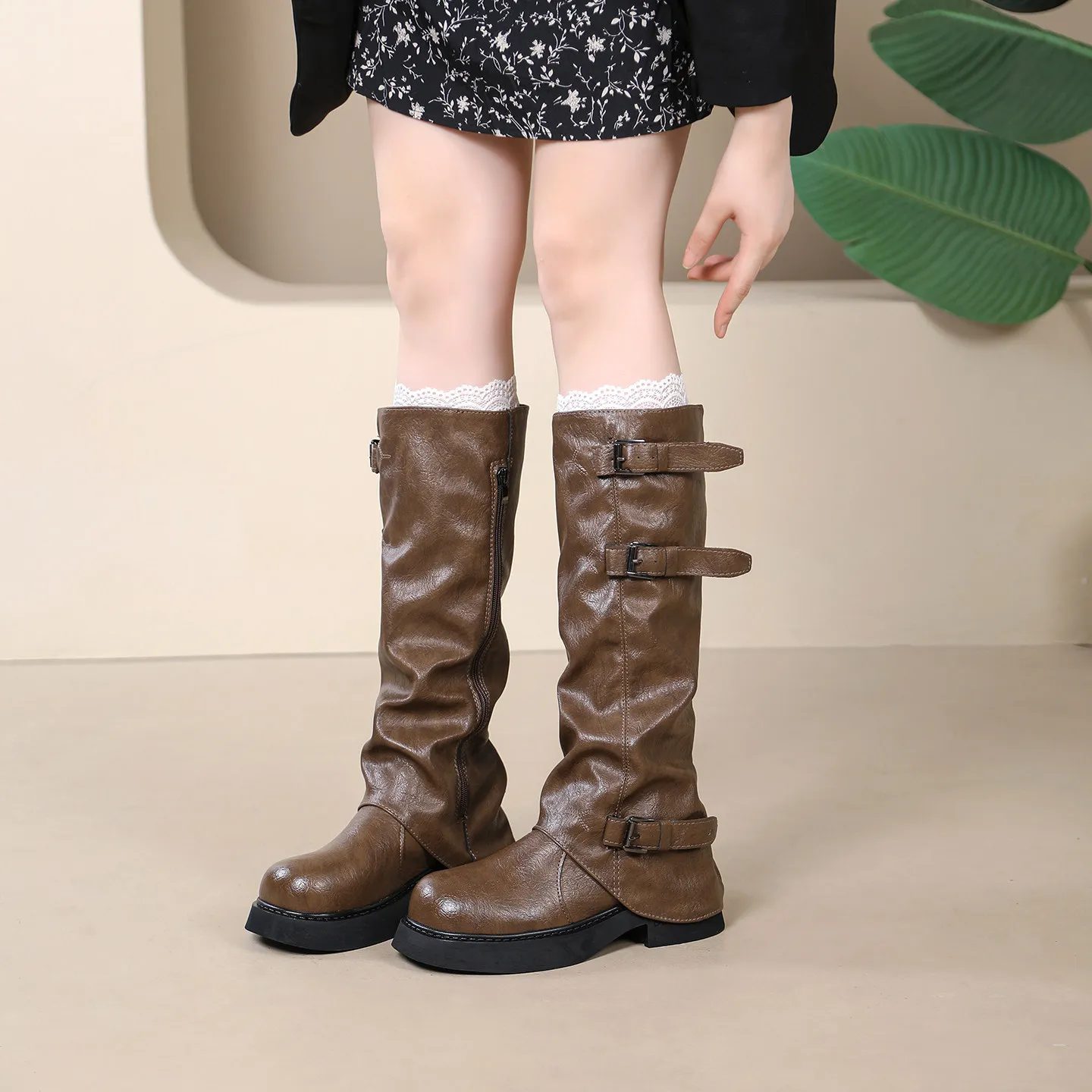 

Thick Sole Vintage Long Winter Boots with Buckle Strap Faux Fur Warm Large Size Riding Style Boot platform shoes