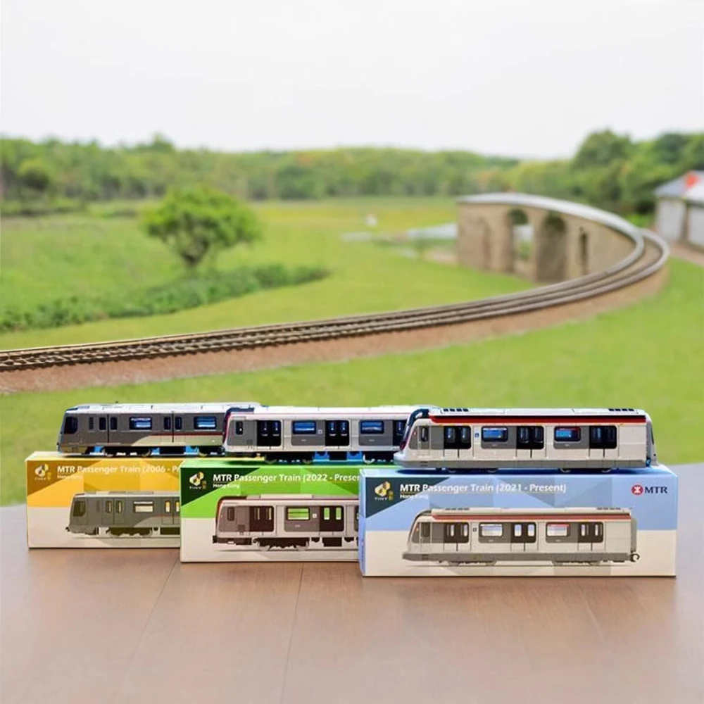 Tren de juguete MTR MTR, tren de luz, tren, metro, modelo fundido a presión, opción múltiple, adornos de escritorio, regalos coleccionables, 1/120