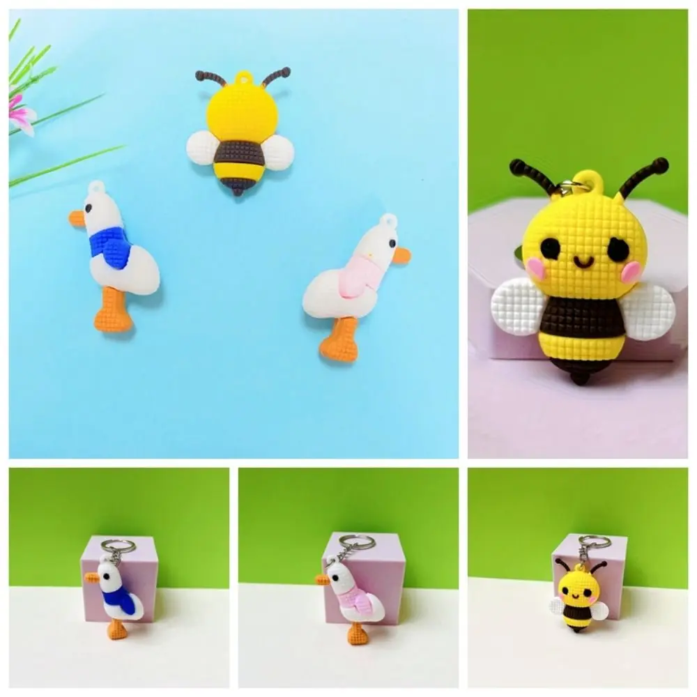 

Little Bee Shape Bee Keychain Cartoon Funny Bee Silicone Keychain Creative Personalized Bee Soft Silicone Pendant Couple