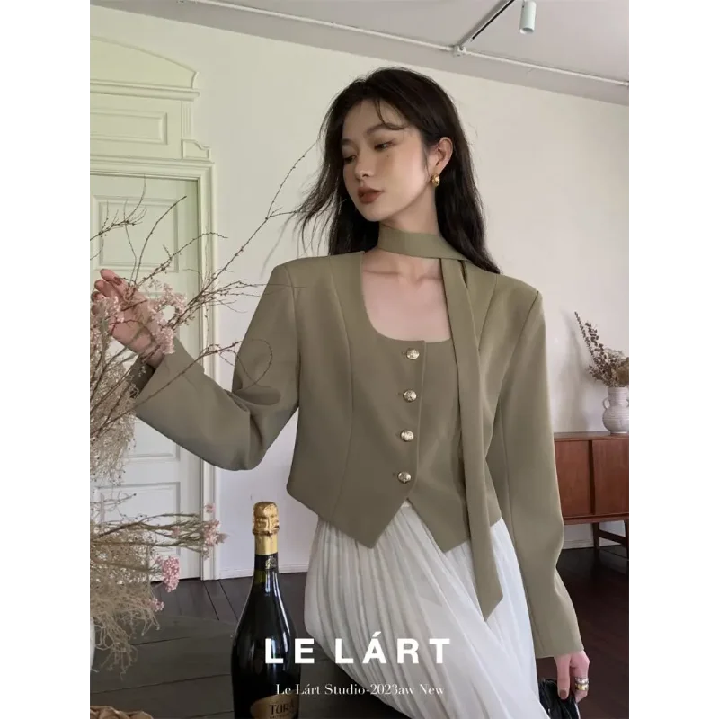 

Женское осеннее пальто в корейском стиле с асимметричным дизайном и ремнем, новинка, французский стиль, короткий топ с длинными рукавами