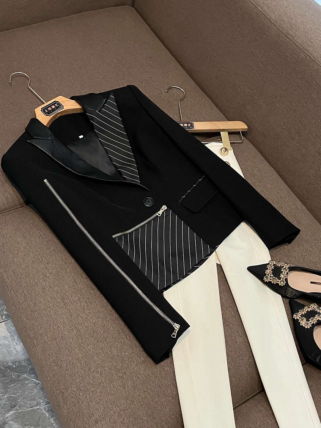 Abito da donna Briti Sle a righe color sangue di fascia alta Jaet Decorazione con cerniera in metallo Vita dimagrante Abbigliamento da lavoro professionale