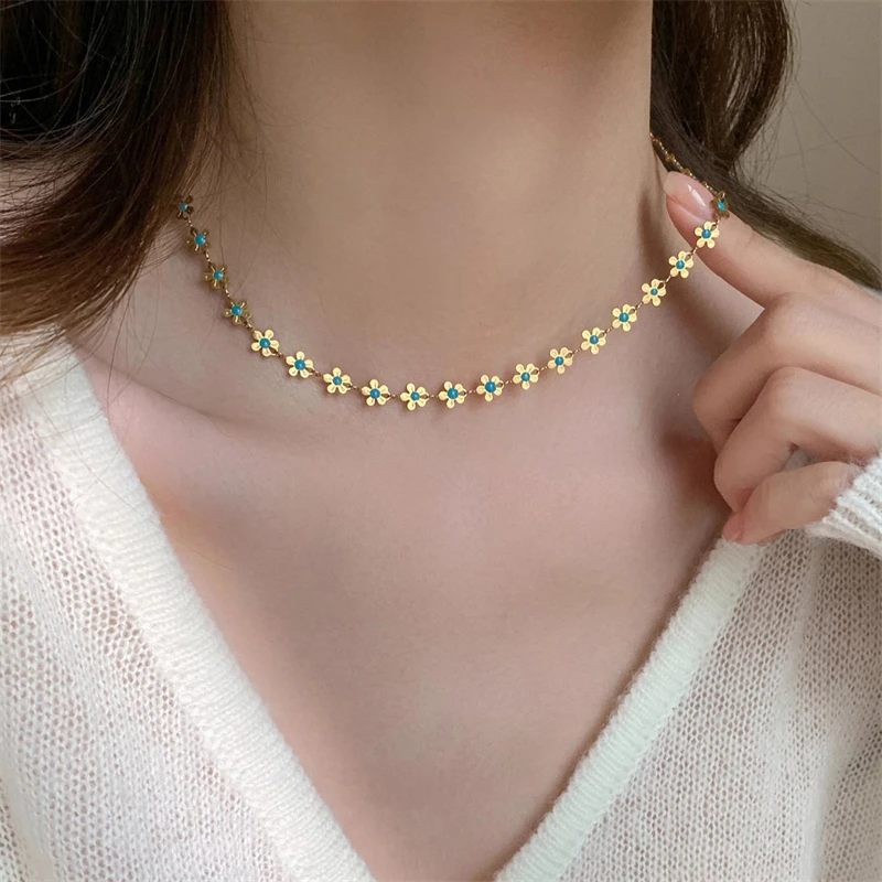 Kuziduocai 316L Stainless Steel 2025 New Fashion Jewelry Fresh Elegant 5-Leaf Flowers Charm Chain Necklaces Bracelets For Women