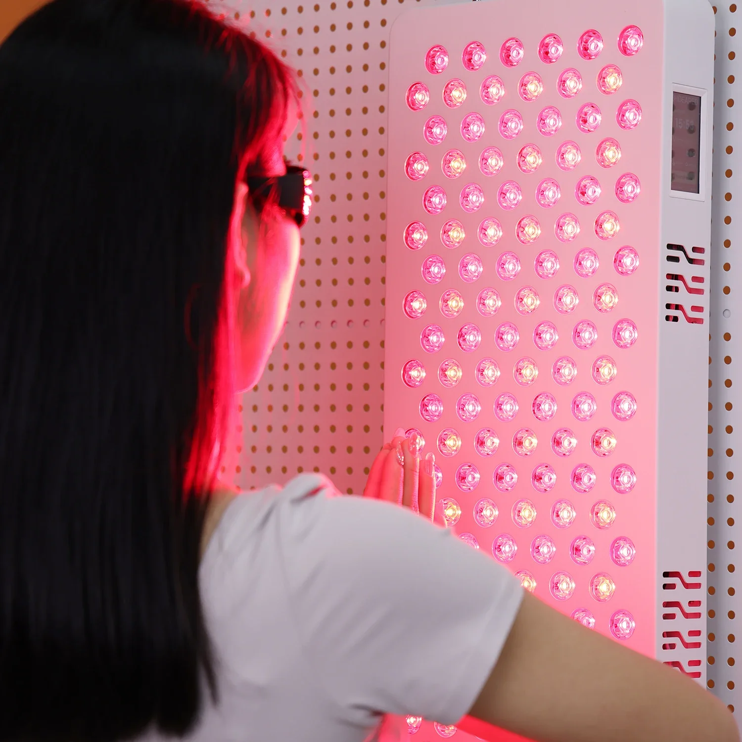 OEM Low EMF LED 480 590 630 650 660 810 830 850 1060nm Red Light Therapy Panel For Pain Relief Full Body Red Light Panels