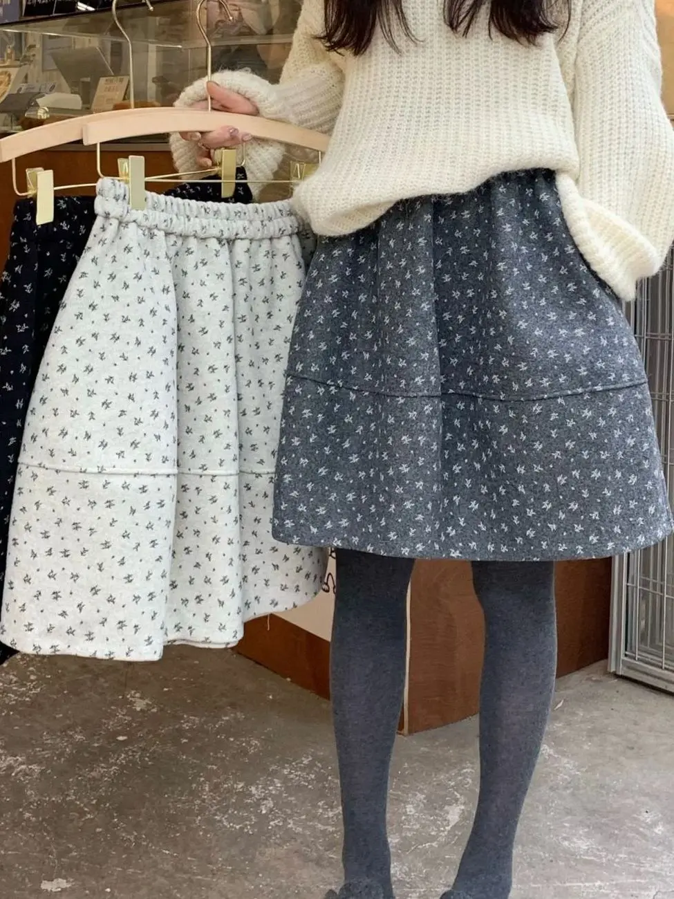 Retro Korean Style Floral Short Skirt Women's Autumn Winter Grey Bloom A-Line Puffy Umbrella Skirt High Waist Polyester Fiber