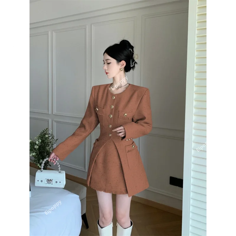 2024 New Small Fragrance Tweed Fashion Ladies Set Chic O Neck Jacket + vita alta A Line Slim Skirt Set coreano A due pezzi