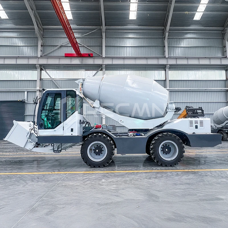 5.5 Cbm Integrated Self Loading Concrete Mixer Truck Cement Mixer Truck With AC Cabin