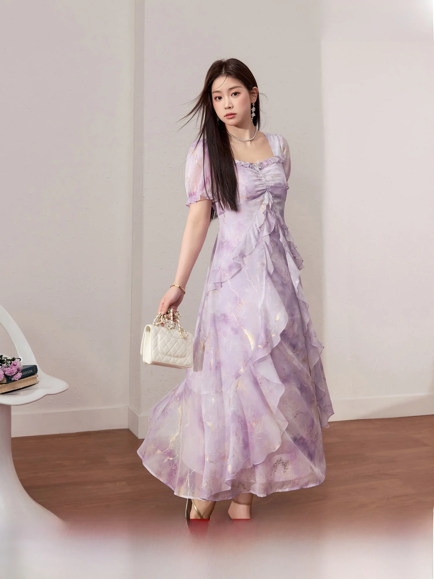 

Новая летняя синяя сиреневая золотистая тонкая трапециевидная платье-миди с завышенной талией, скрывающая недостатки фигуры, в стиле фейри, размер плюс.