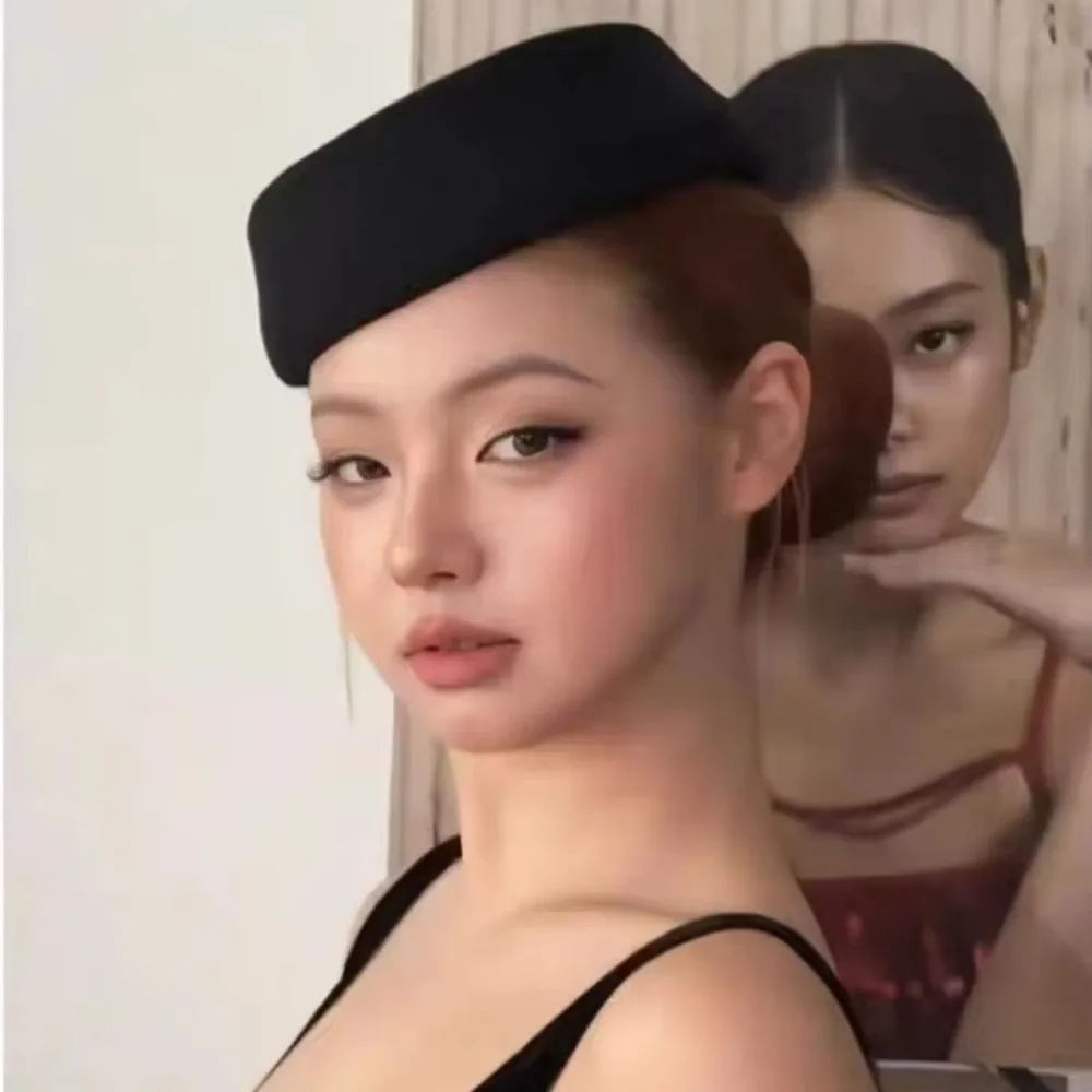 Versatile British Retro Top Hats Solid Formal Felt Beret Concave Top Flight Attendant Hat for Party