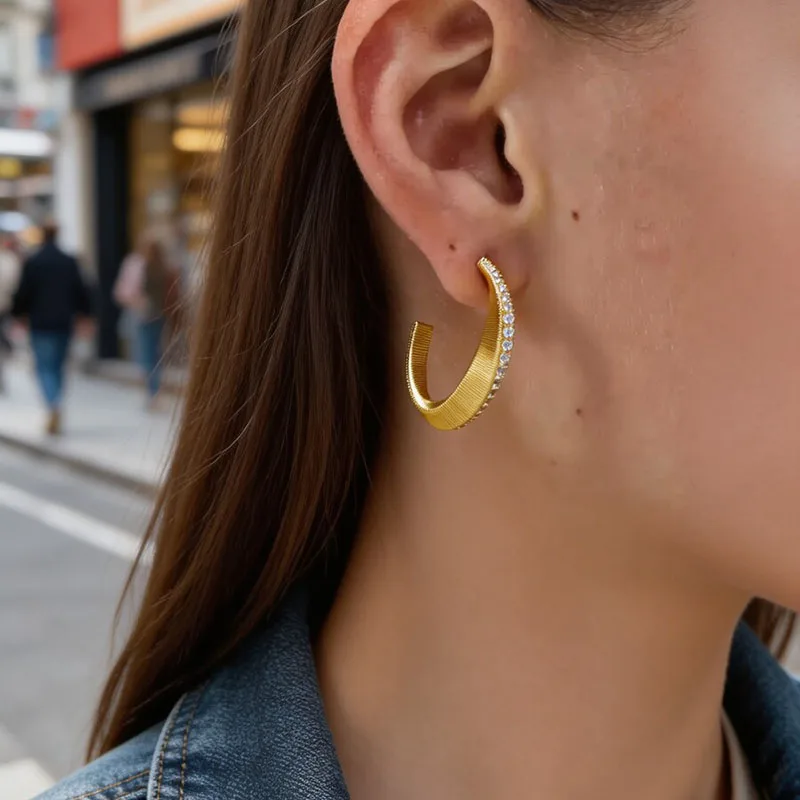 Rhinestone pave wave hoop earrings for women vintage earrings elegant simple spain jewelry new in 2026