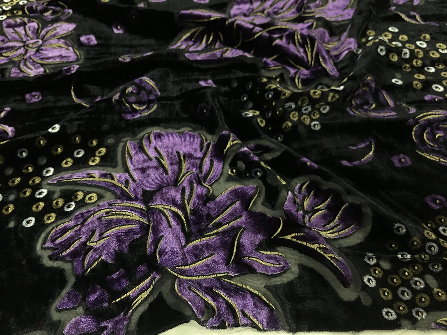 

Real Silk Gold Velvet Fashion Designer Cloth Purple on Black Ground Flower Hollow Etched-out Fabric Quantity Is Not Much