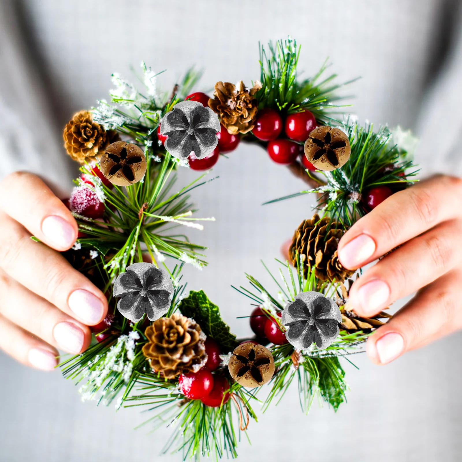 

35 Pcs Christmas outside Decor Wreath Props Dried Eucalyptus Fruits for Decorative Artificial Dry Decoration Preserved