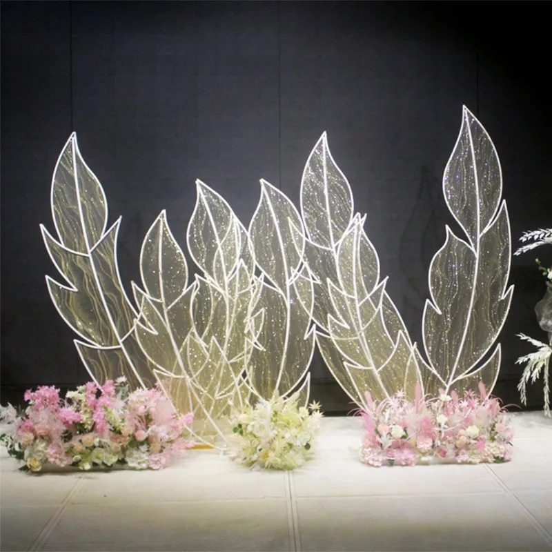 Wedding props lace screen road lead wrought iron background wedding feathers road lead stage welcome scene arrangement ornament
