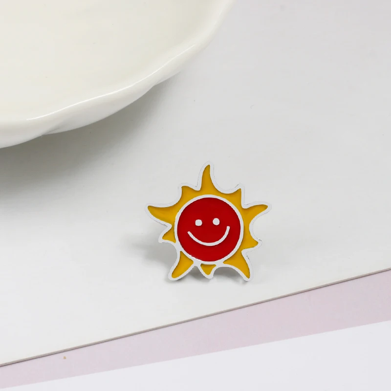 Cute Personality Sun Moon Star Brooch for Woman Men Police Badge Fashion Minimalistic Accessories Brooch Pin Gift Dropshipping