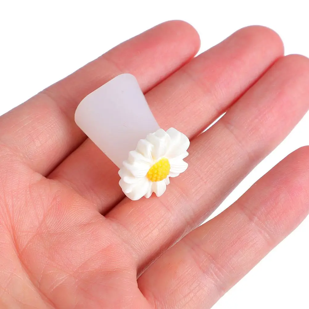 32Pcs Toe Separators Premium Wear-Resistant Nail Art Tools Manicure Separators Reusable Foot Dividers for Salon Use