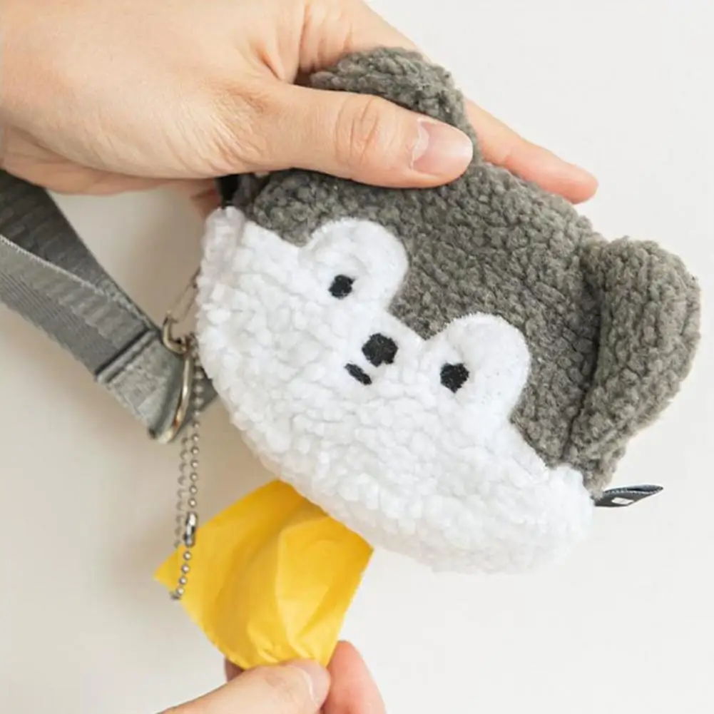 Cute Design Pet Poop Bag Holder Dispenser Soft Plush with Round Holes Convenient Trendy Pet Waste Bag Holder Pet Cleaning Tools