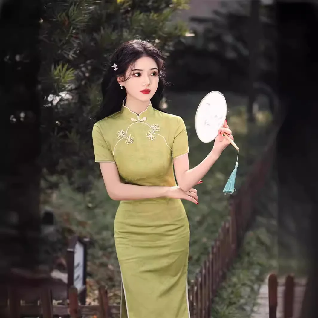 Yourqipao กระโปรง Hanfu สีเขียวมีกระดุมลายดอกสไตล์จีนดั้งเดิมจาก qipao 2024