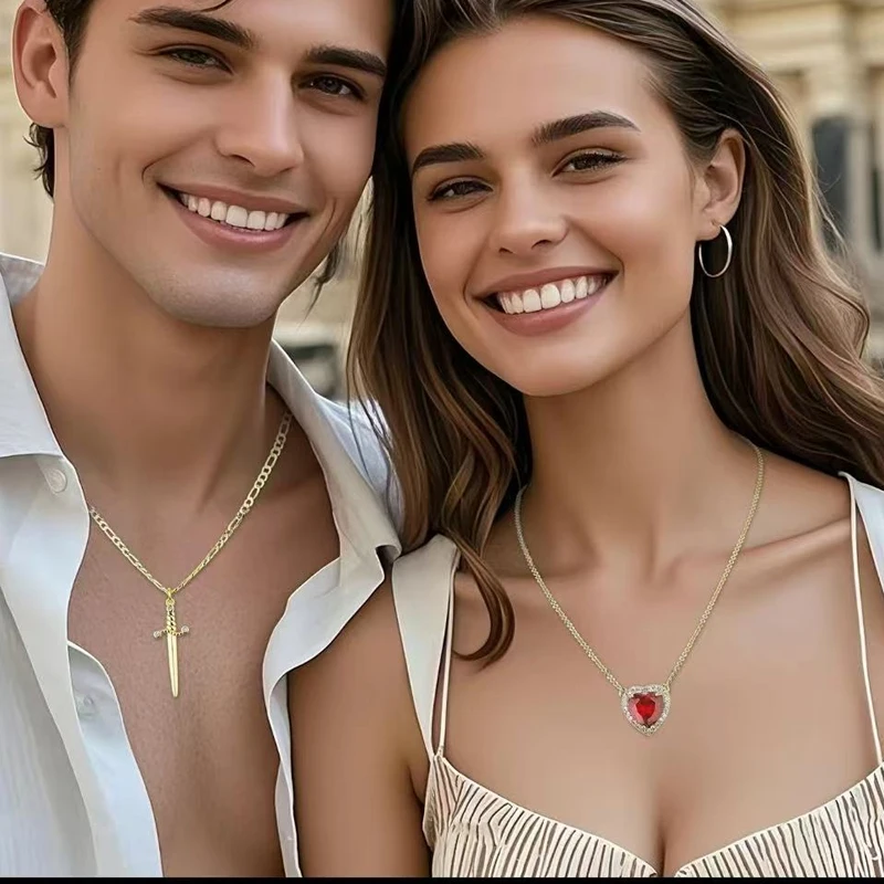 

2PC Gothic Punk Sword Heart Creative Two Tone Couple Necklace Ladies Sparkling Heart Dagger Pendant Jewelry Gift