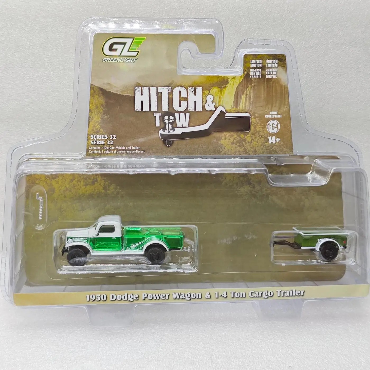 

Green Light 1:64 H & T Series 32 -1950 Dodge Power Car & Trailer 32320-A Electroplated Green Diecast Alloy Car Model Collectible