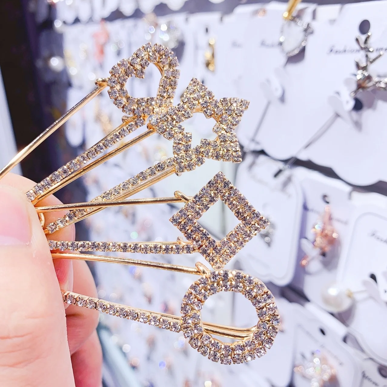 Big Geometric Crystal Brooches For Women Cardigan Buckles Excellent Rhinestone Brooch Pin Anti Exposure Buttons For Suit