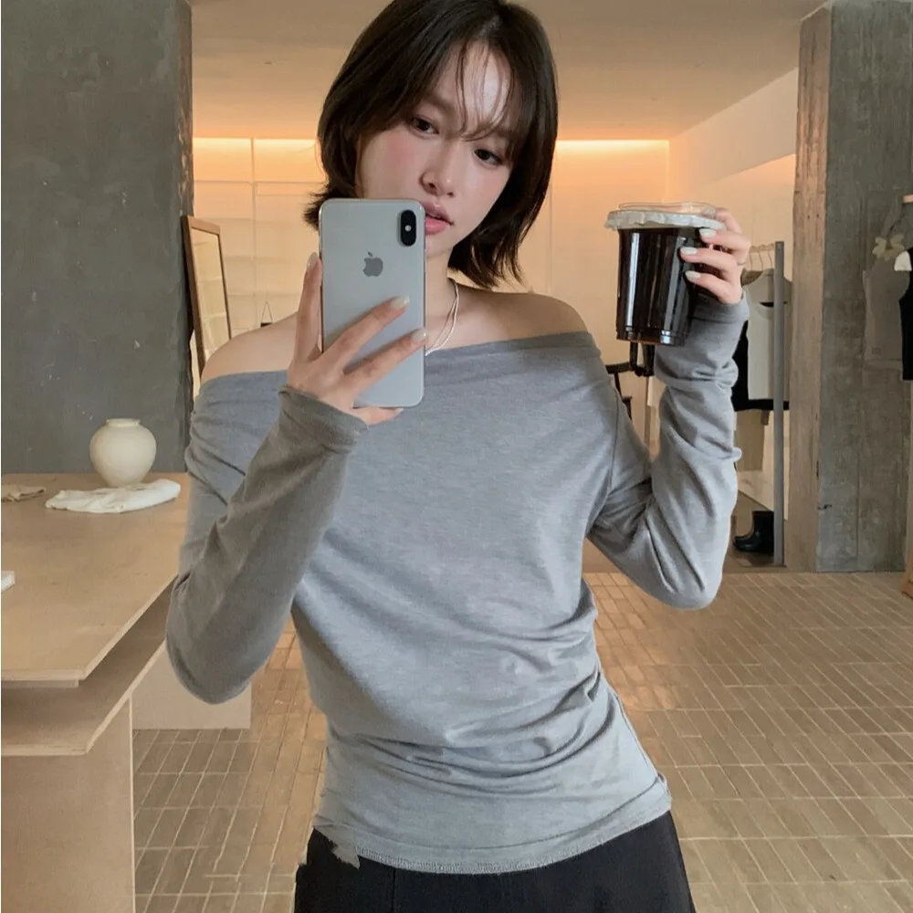 Simple Korean Style Long Sleeve T-Shirt Shoulder Baring Two Ways Slimming Effect Daily Wear Universal Fit Regular Sleeve Length