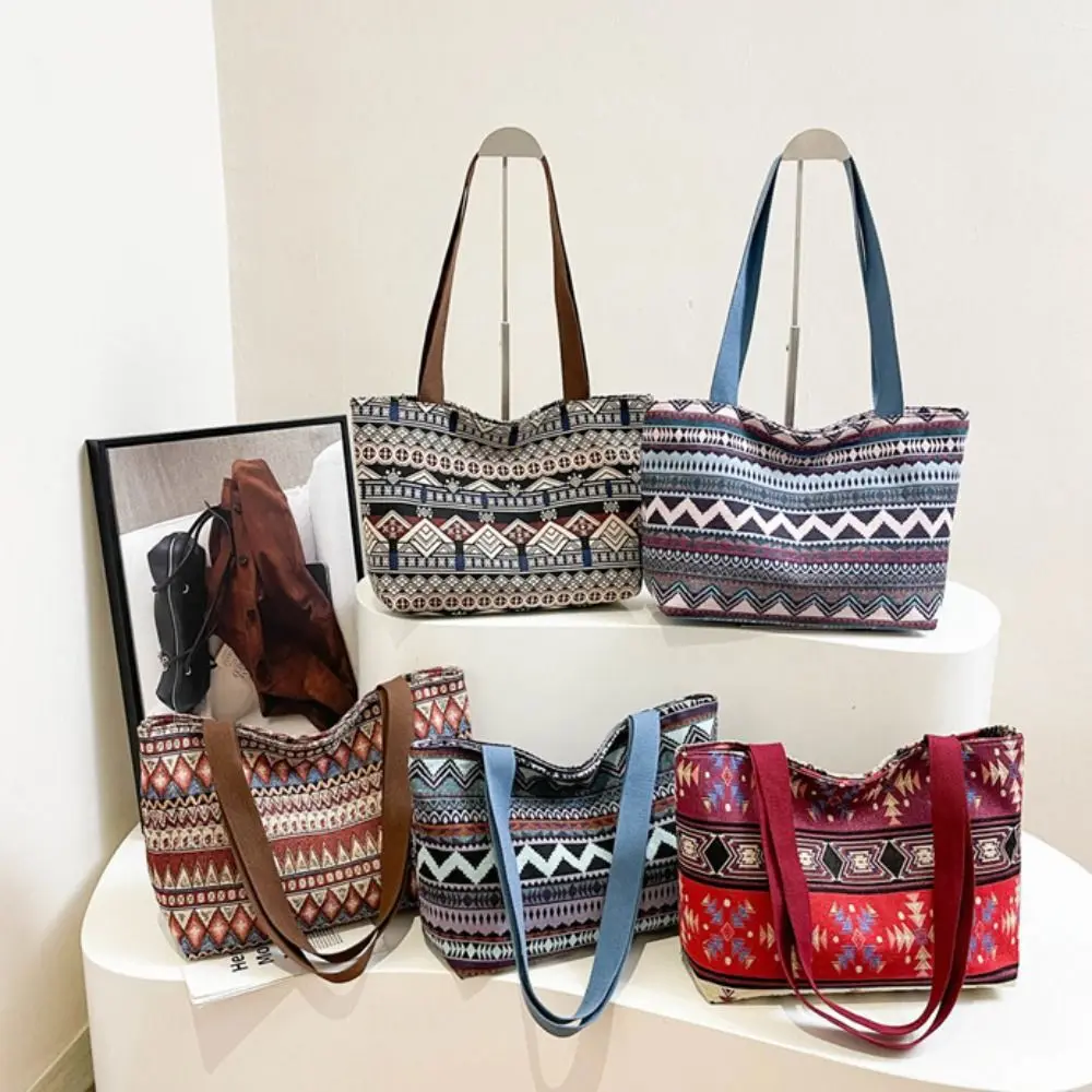 

Large Capacity Ethnic Style Crossbody Bags Messenger Bag Colorful Geometric Shoulder Bag Woven Bag Handbag Bohemian Shoulder Bag