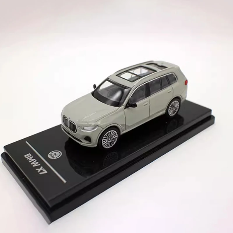 PARA64 1/64 مقياس X7 SUV سبيكة محاكاة نموذج سيارة مجموعة ثابتة زينت هدايا العيد اللعب