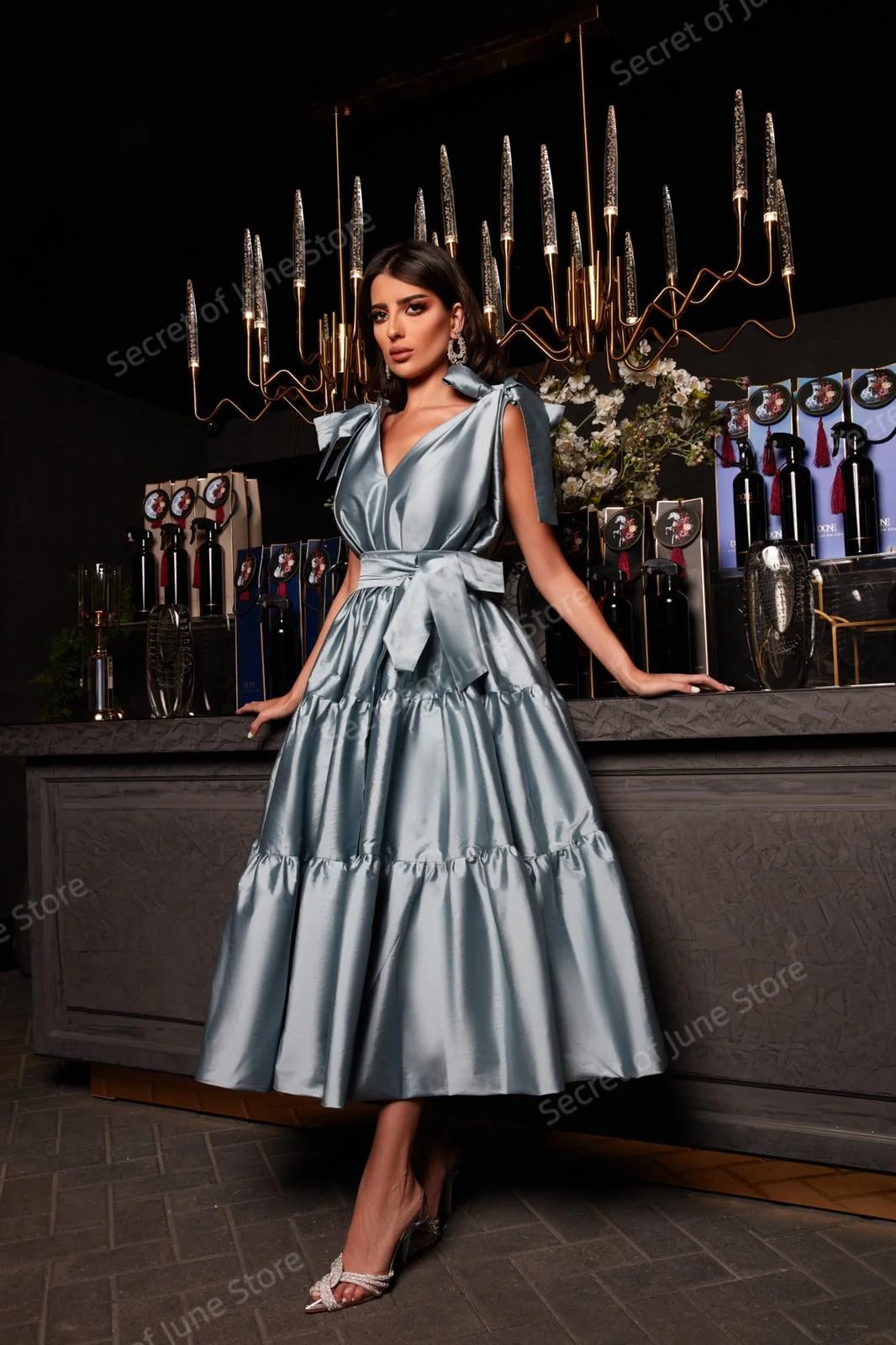 シンプルなマーメイドラインの女性用イブニングドレス、スイートハートネック、ビーズ刺繍入りノースリーブ、カスタムメイドの床丈スリット入りプロムドレス