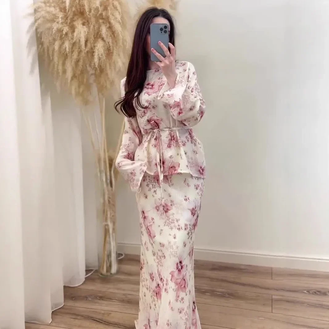 2026 Women's New Gentle Style Round Neck Printed Belted Maxi Skirt Two Piece Set Fresh Slim Fit Height Enhancing Two Piece Set