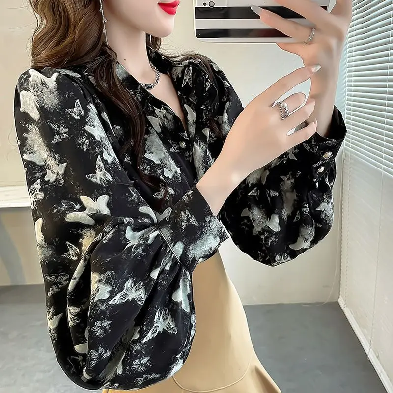 Early Autumn Printed Butterfly Fashionable Temperament Shirt for Women Age Reducing High-end Niche Top Loose Lantern Sleeve