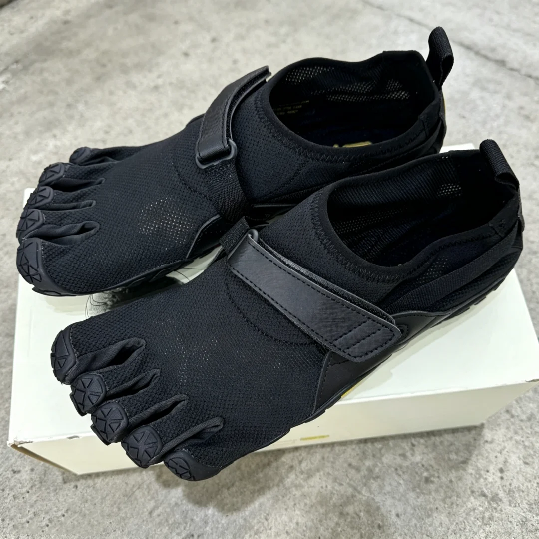 

Luxury Brand Vibram Indoor Training Shoes Five-finger Shoes Unisex Soft-sole Yoga Shoes Walking Shoes Non-slip Five-Toe Sandals