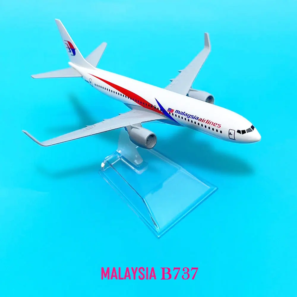 

Scale 1:400 MALAYSIA B737 Airlines Boeing Aircraft Model - Ideal Addition to any Diecast Aircraft Collection