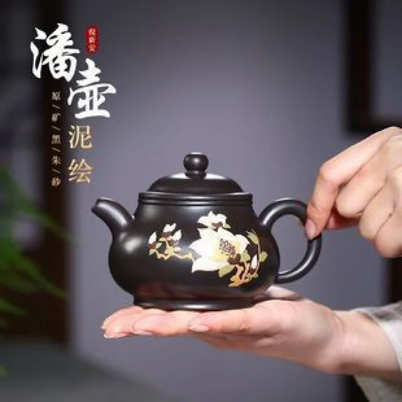 

Yixing Purple Clay Pot Ni Xin'an Clay Painting Pan Teapot Consignment Rain Medium Sand Wholesale Raw Ore Black Cinnabar Sand Tea