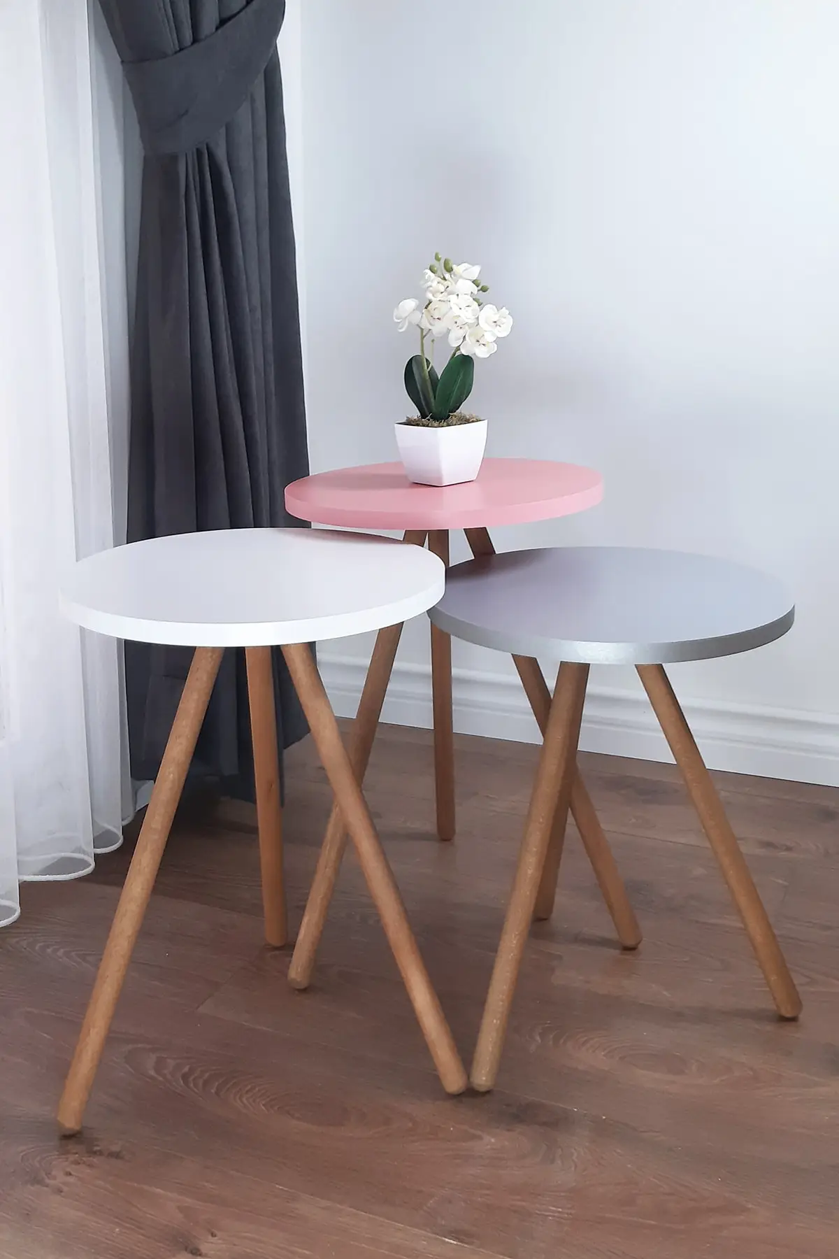 Colorful Cute Wholesale Coffee Table European Modern 2021 Model Quality Wooden Guest Minimalist table round coffee table ov