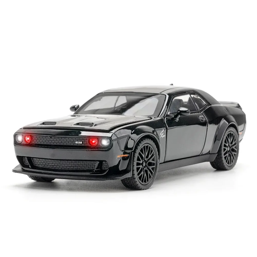 Dodge Challenger Hellcat jouet voiture pour 1: 32 échelle moulé sous pression Metel voitures jouet retirer Hellcat modèle voitures avec son et lumière Hellc